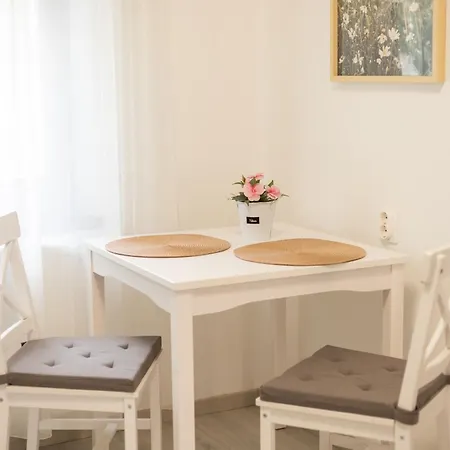 Apartment Vadvirag 2 *