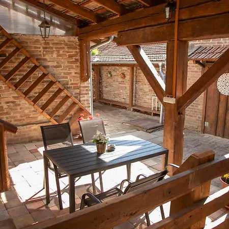 Vadvirag 2 Apartment Gyula